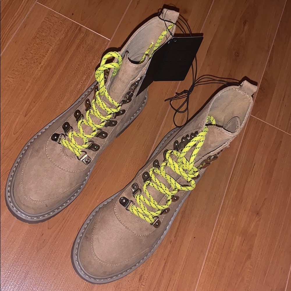 Combat Bootie
